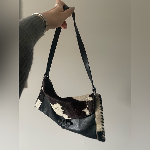 NWOT Hobbs Cowhide & Black Leather Shoulder Bag | Haircalf Flap | Boho Western - Picture 3 of 17